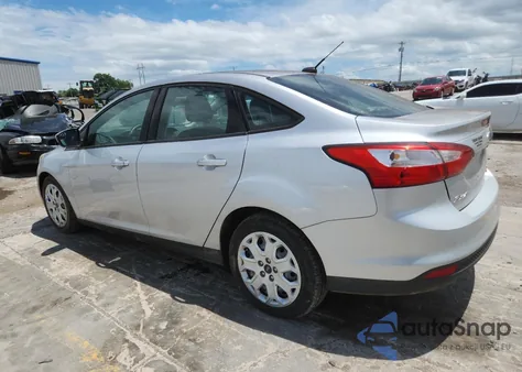 2012 Ford Focus Se z USA, uszkodzony, nr VIN 1FAHP3F25CL386013